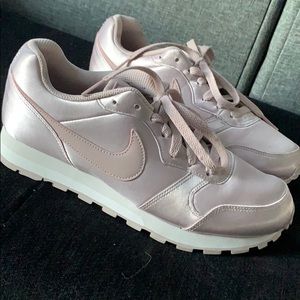 Nike size 7 rose gold runners